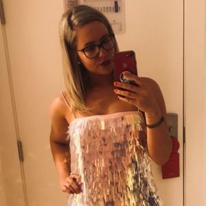 Meet your Posher, Carly